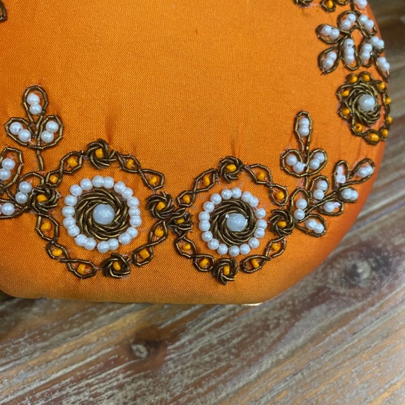 Round Box Clutch with Floral Embroidery - Picture 3 of 6